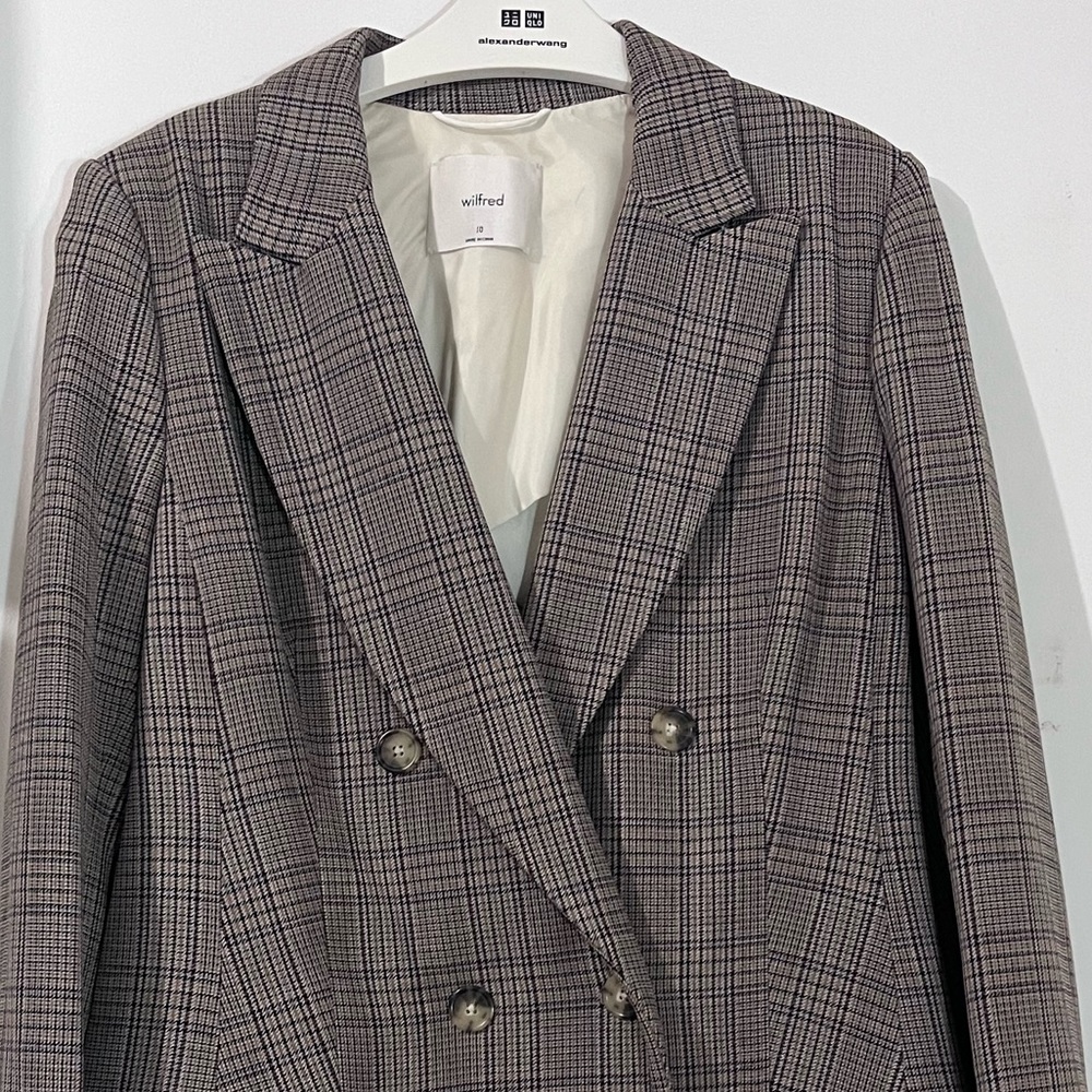 Aritzia Wilfred Relaxed Blazer
